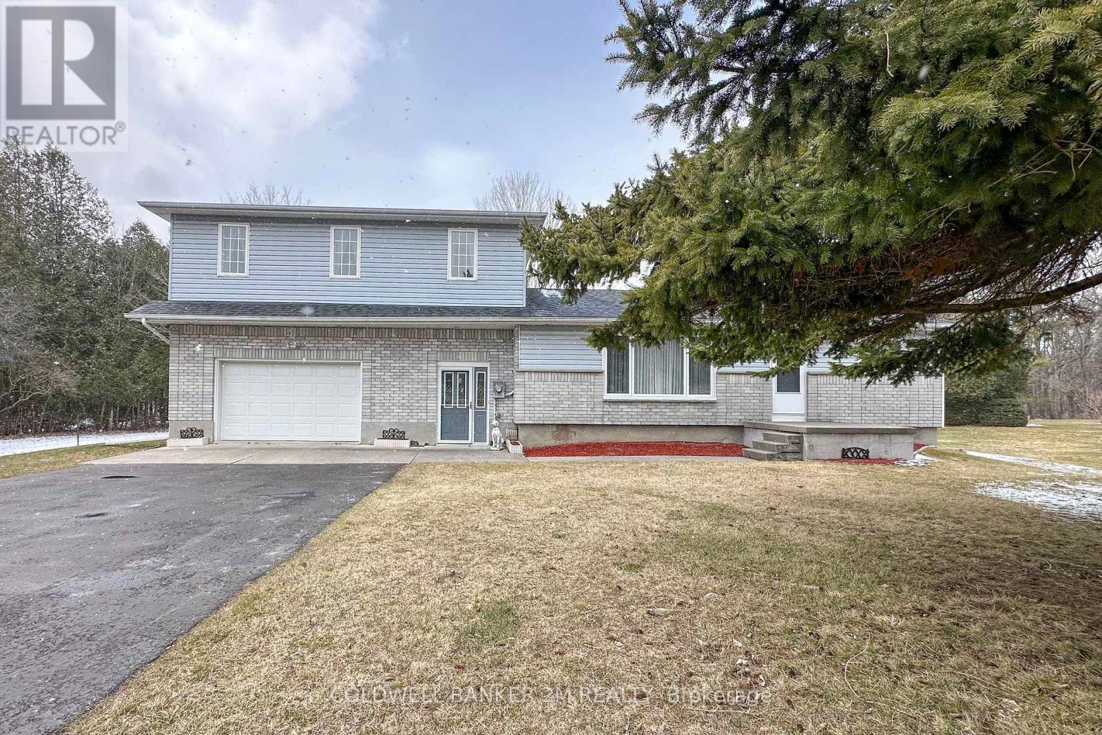 Property at 3318 BURNHAM STREET N image 2