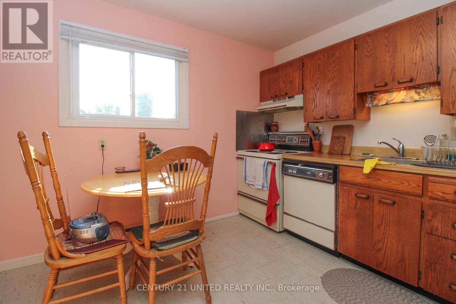 200 Lake Street, Peterborough Central, Ontario  K9J 2H3 - Photo 21 - X12045305