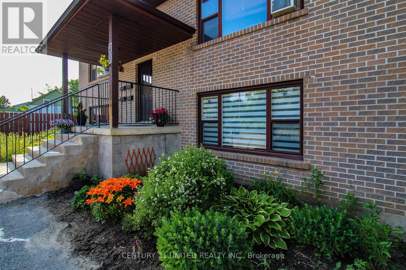 200 Lake Street, Peterborough Central, Ontario  K9J 2H3 - Photo 6 - X12045305