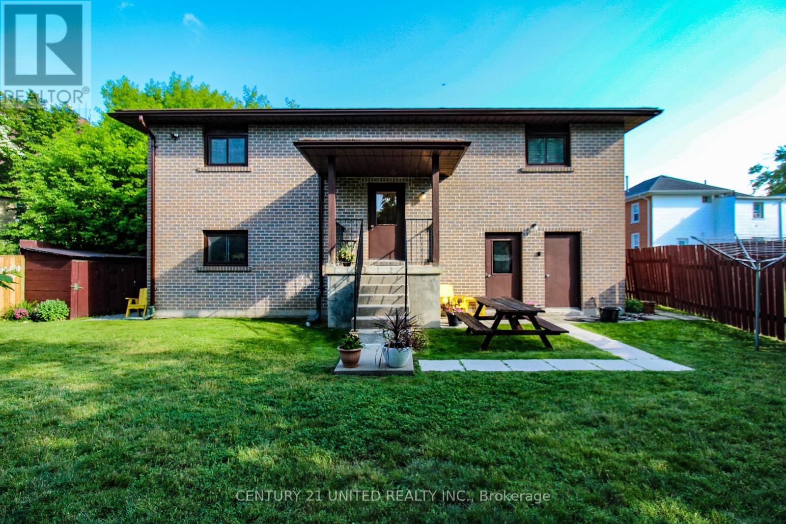 200 Lake Street, Peterborough Central, Ontario  K9J 2H3 - Photo 8 - X12045305