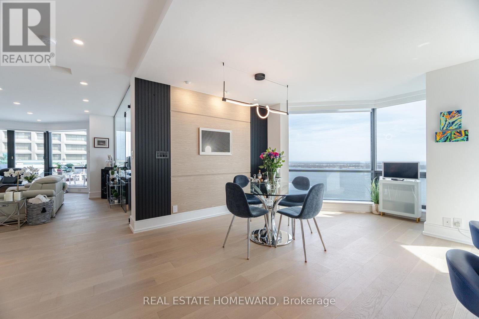 Ph2 - 10 Queens Quay W, Toronto (Waterfront Communities), Ontario  M5J 2R9 - Photo 11 - C12045189