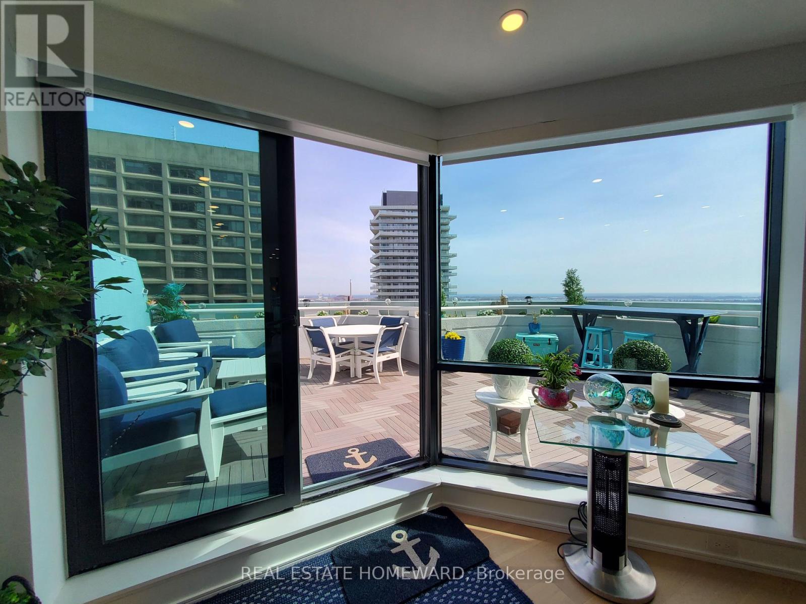 Ph2 - 10 Queens Quay W, Toronto (Waterfront Communities), Ontario  M5J 2R9 - Photo 19 - C12045189
