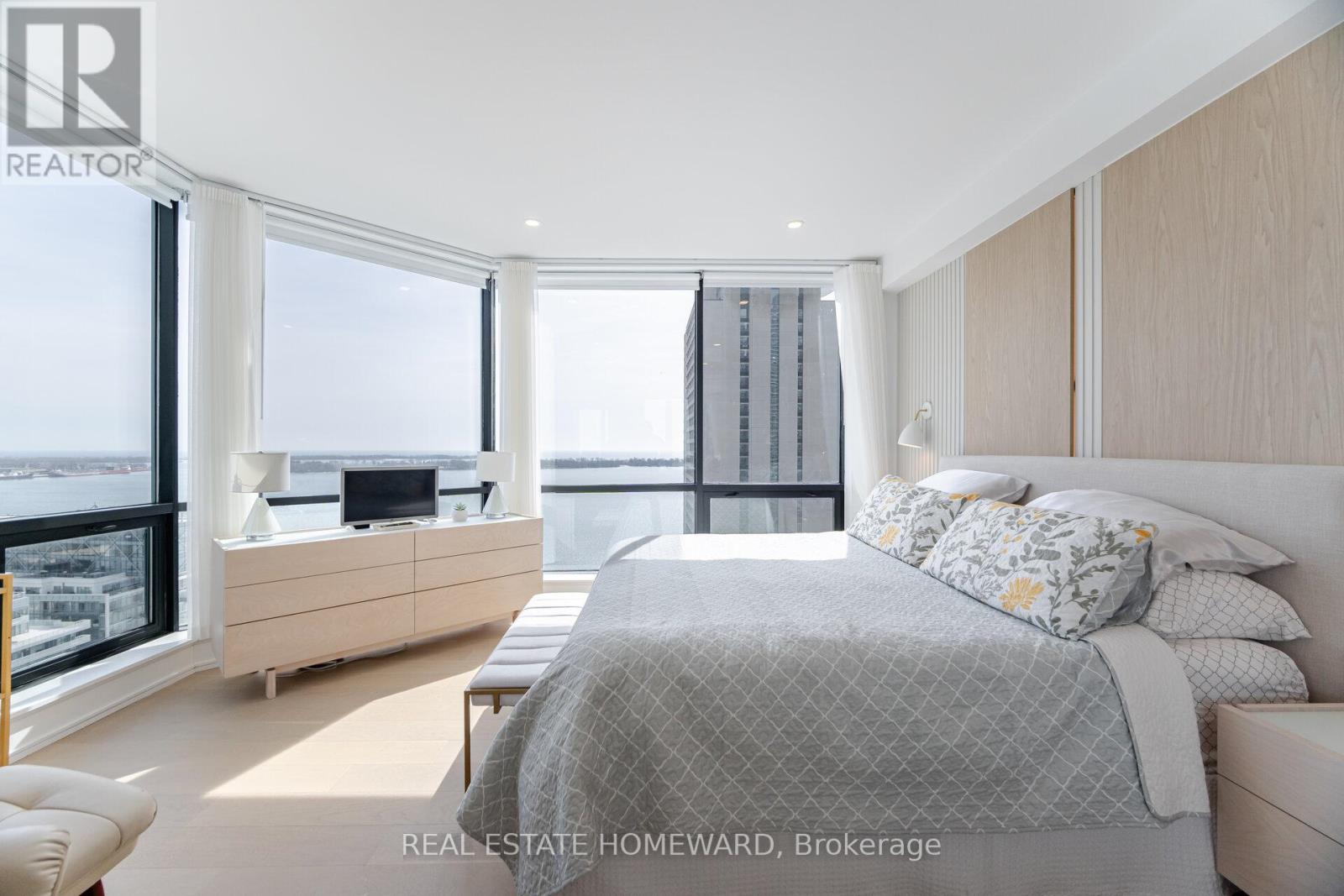 Ph2 - 10 Queens Quay W, Toronto (Waterfront Communities), Ontario  M5J 2R9 - Photo 26 - C12045189