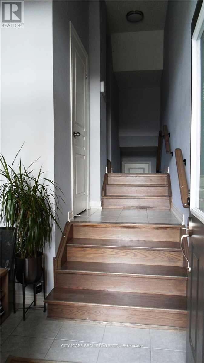 Property at 481 TERRACE WAY image 3