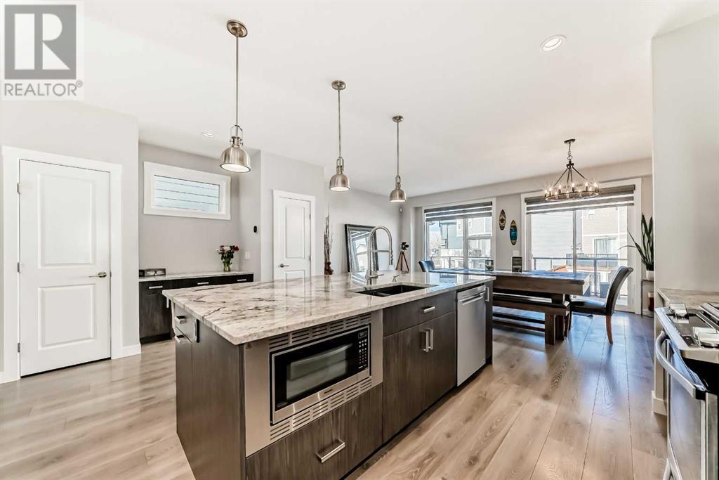 47 Cranbrook Gardens Se, Calgary, Alberta  T3M 2X5 - Photo 6 - A2205180