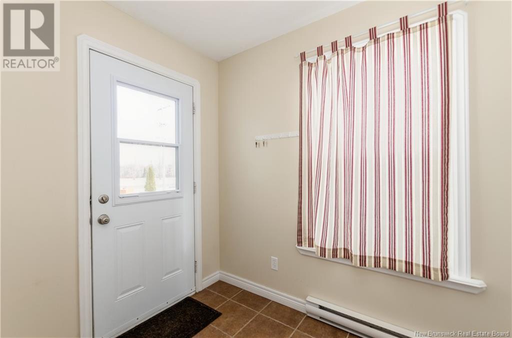 25 Clement Avenue, Saint-Antoine, New Brunswick  E4V 1E2 - Photo 3 - NB114640