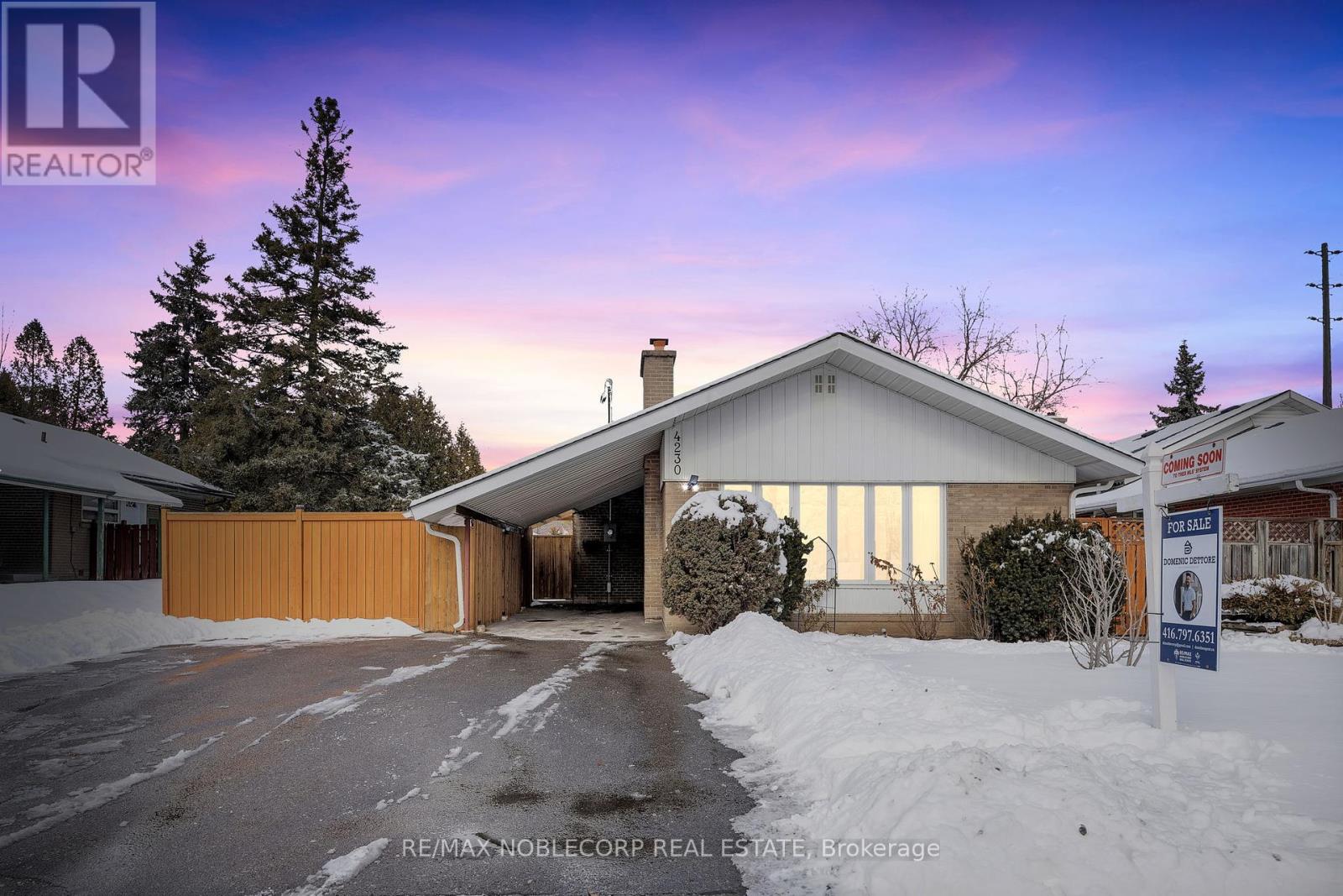 Property at 4230 BLOOR STREET W image 2