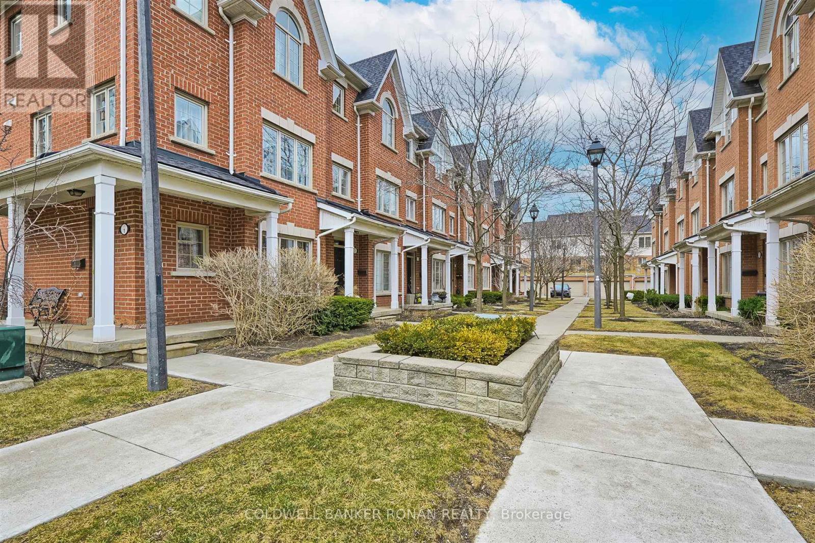 Property at 5 - 191 TWELFTH STREET image 2