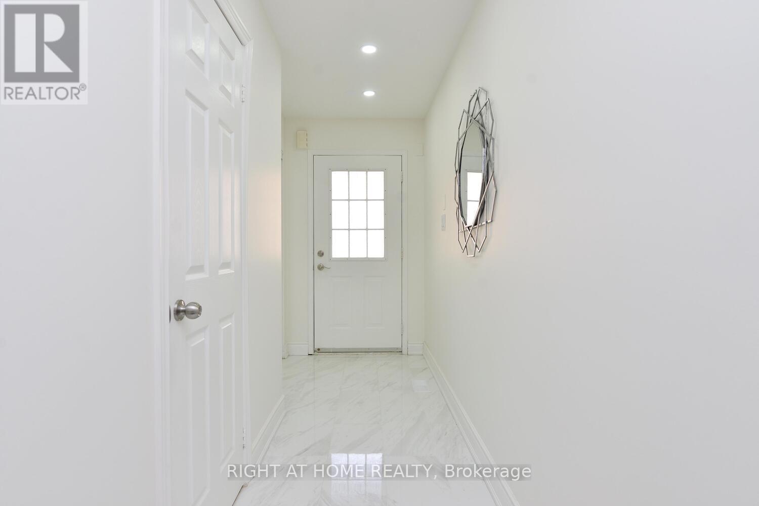 Property at 159 - 3150 ERIN CENTRE BOULEVARD image 4