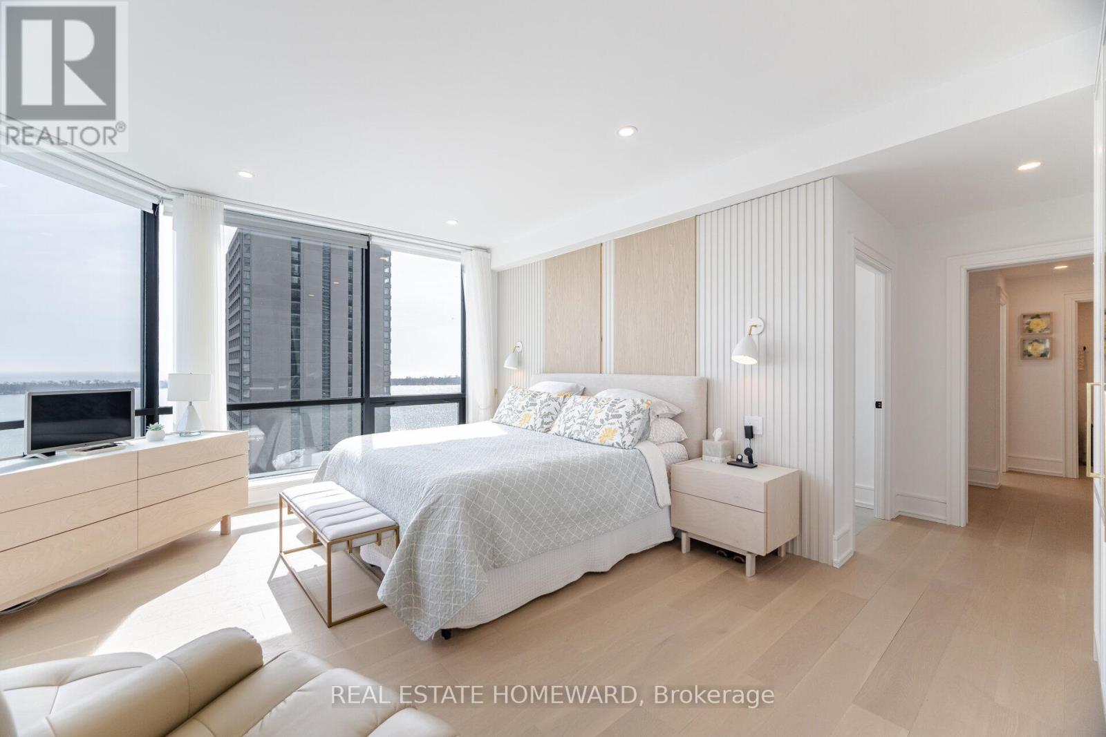 Ph2 - 10 Queens Quay W, Toronto (Waterfront Communities), Ontario  M5J 2R9 - Photo 27 - C12045189