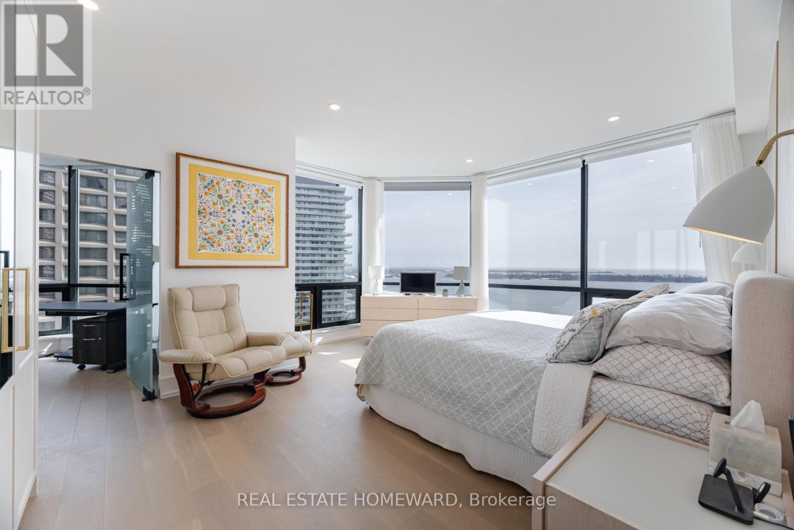 Ph2 - 10 Queens Quay W, Toronto (Waterfront Communities), Ontario  M5J 2R9 - Photo 31 - C12045189