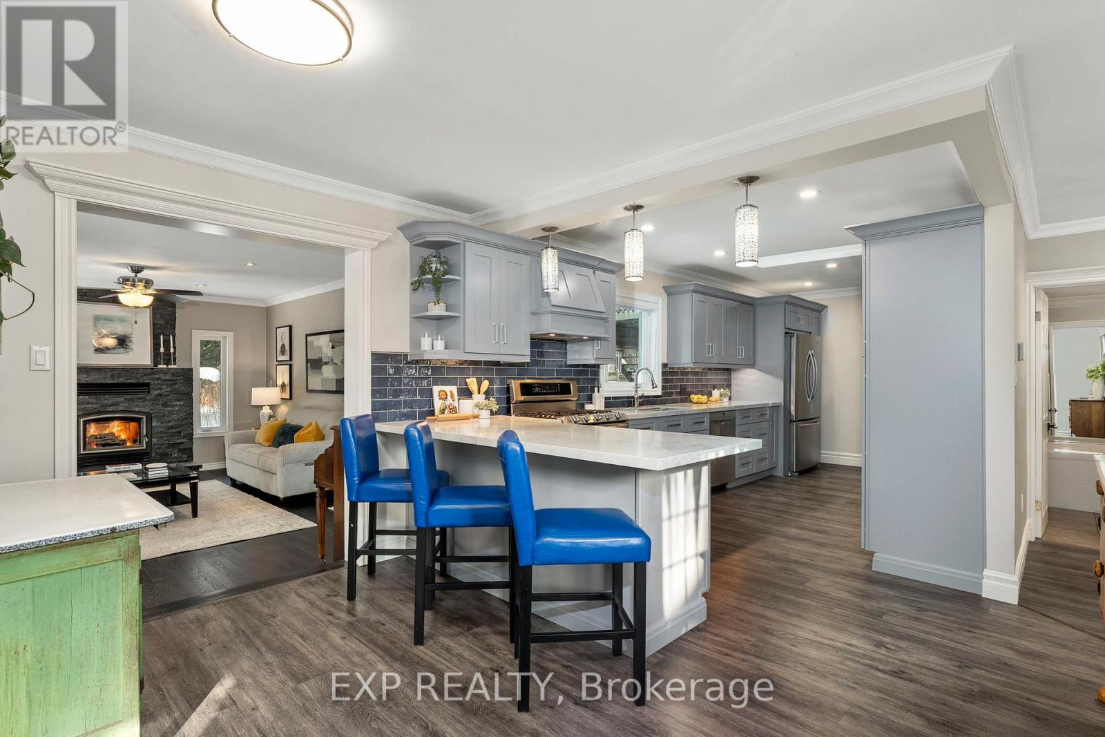 Property at 12 GOLFVIEW CRESCENT image 5