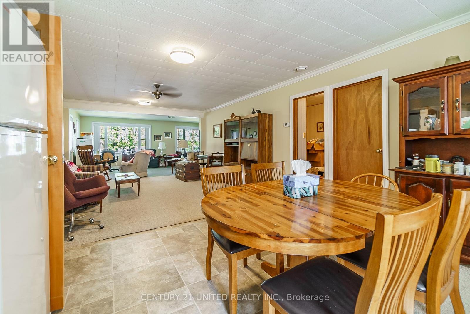 86 Woodland Trail, Trent Lakes, Ontario  K0L 1J0 - Photo 5 - X12045445