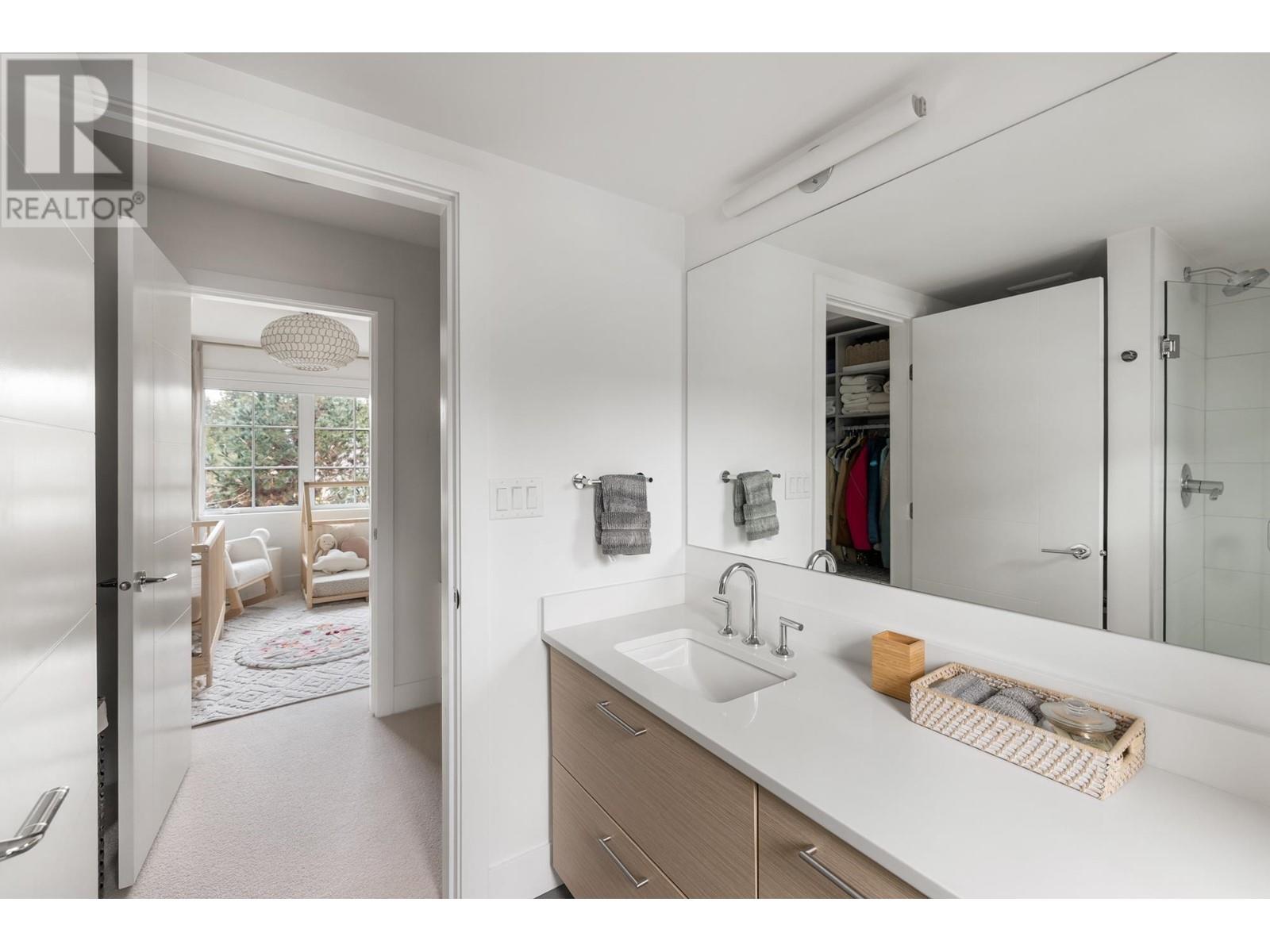 15 1133 Ridgewood Drive, North Vancouver, British Columbia  V7R 0A5 - Photo 27 - R2982716