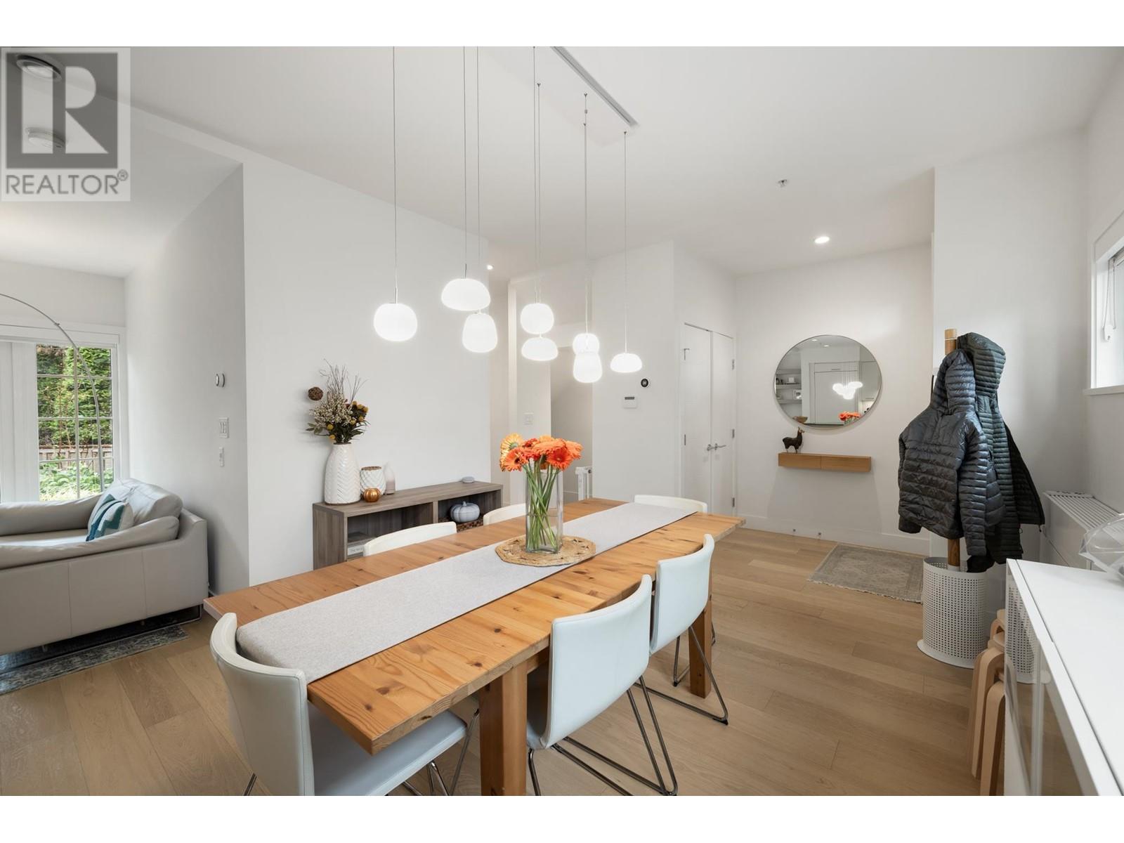 Property at 15 1133 RIDGEWOOD DRIVE image 3