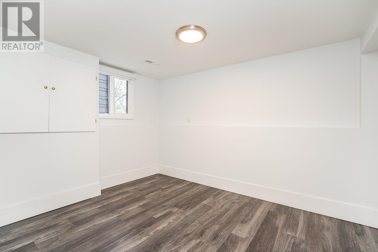 Listing Picture 28 of 40 : 948 W 22ND AVENUE, Vancouver / 溫哥華 - 魯藝地產 Yvonne Lu Group - MLS Medallion Club Member
