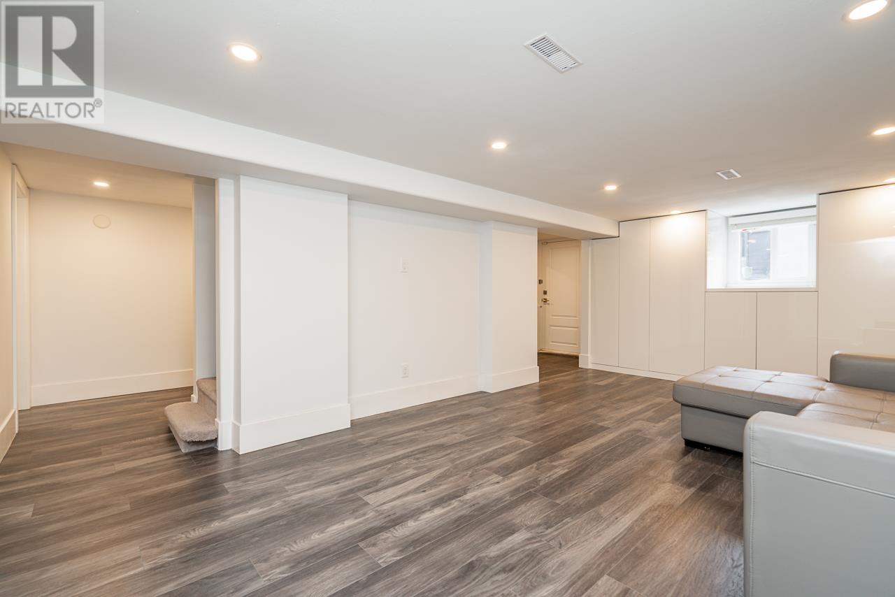 Listing Picture 24 of 40 : 948 W 22ND AVENUE, Vancouver / 溫哥華 - 魯藝地產 Yvonne Lu Group - MLS Medallion Club Member
