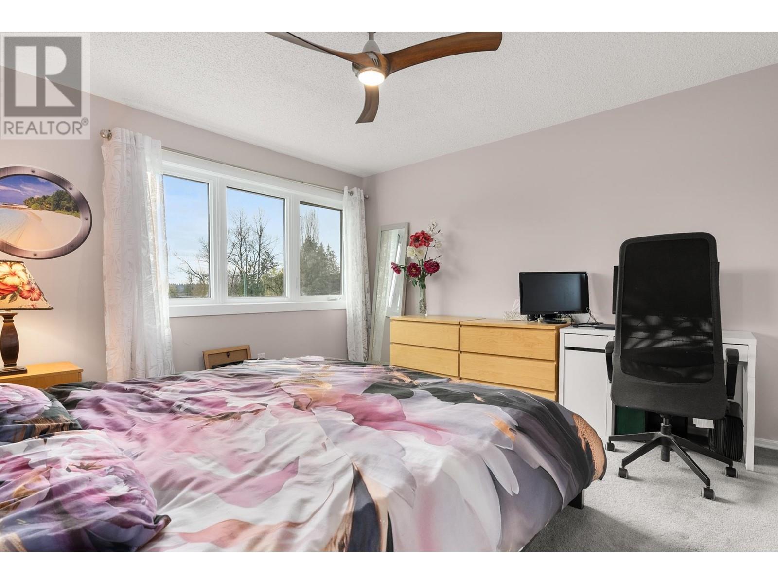 7515 Lawrence Drive, Burnaby, British Columbia  V5A 3L9 - Photo 13 - R2982397