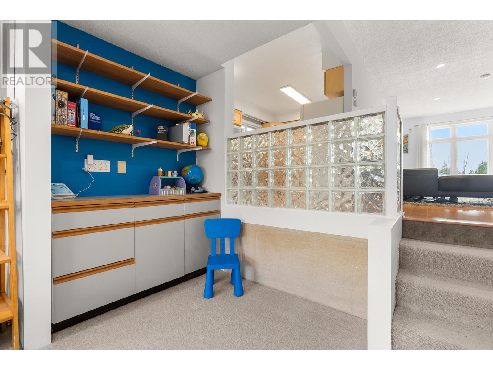 7515 Lawrence Drive, Burnaby, British Columbia  V5A 3L9 - Photo 20 - R2982397