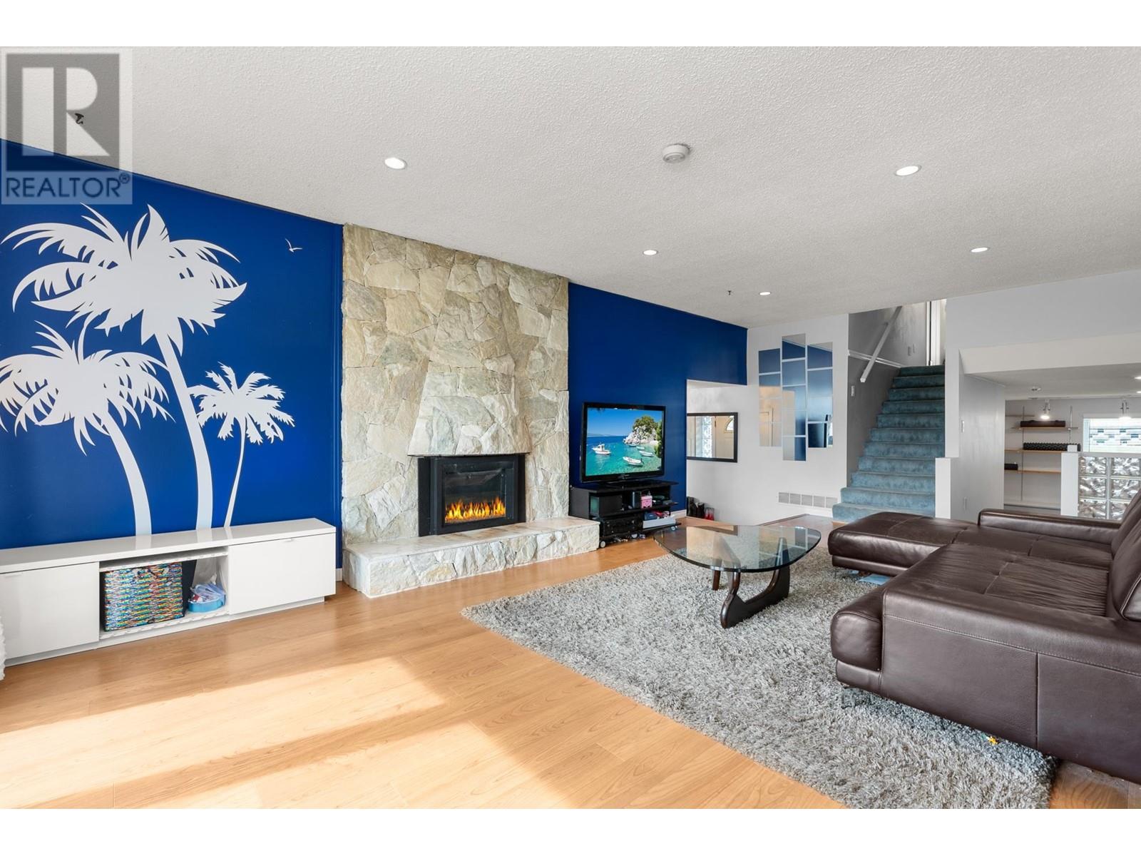 7515 Lawrence Drive, Burnaby, British Columbia  V5A 3L9 - Photo 7 - R2982397