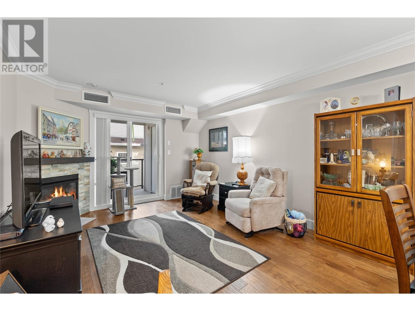 Property at 330 4 Avenue SE Unit# 304 image 3