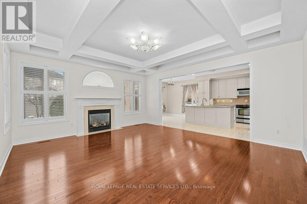 1387 Ferncrest Road, Oakville, Ontario  L6H 7W2 - Photo 11 - W12045450