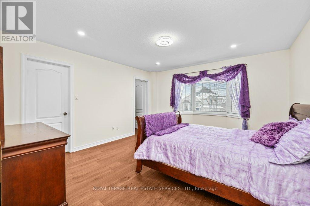 1387 Ferncrest Road, Oakville, Ontario  L6H 7W2 - Photo 25 - W12045450