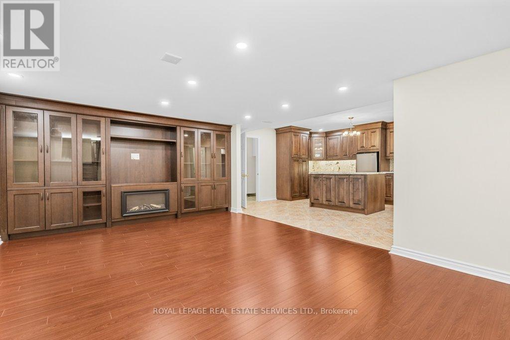 1387 Ferncrest Road, Oakville, Ontario  L6H 7W2 - Photo 27 - W12045450
