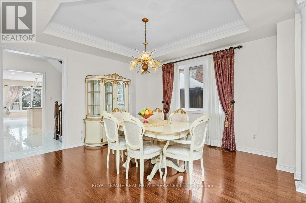 1387 Ferncrest Road, Oakville, Ontario  L6H 7W2 - Photo 7 - W12045450