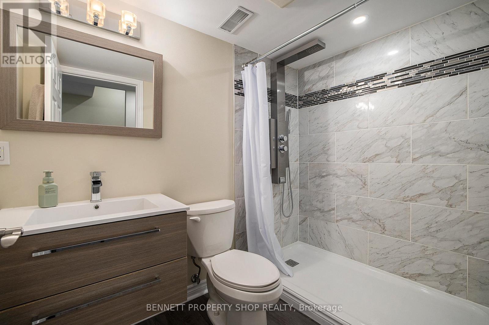 107 Bandelier Way, Ottawa, Ontario  K2S 0C3 - Photo 17 - X12045577