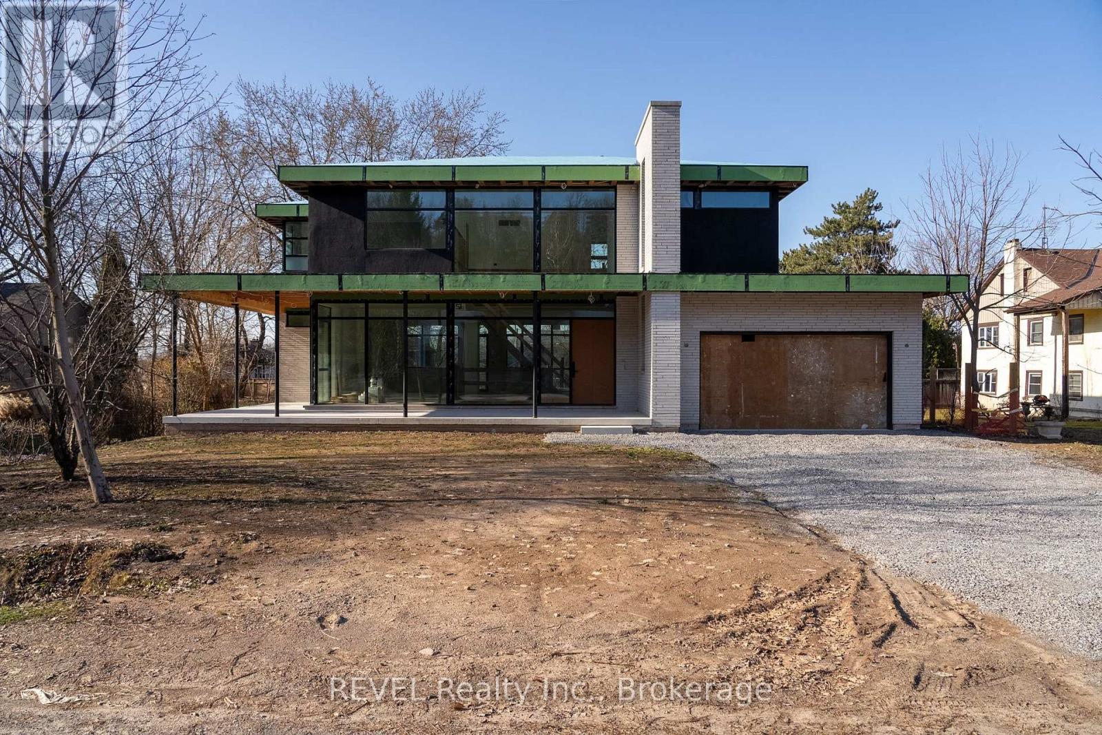 Property at 8 KENT STREET image 2
