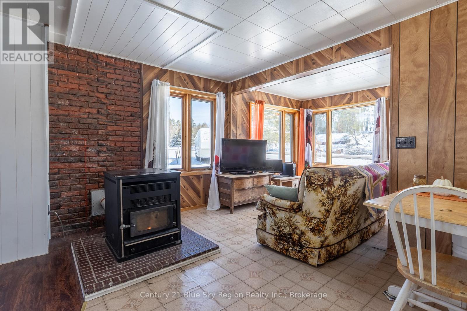 8919 Highway 64 S, St. Charles, Ontario  P0M 2W0 - Photo 5 - X12045482