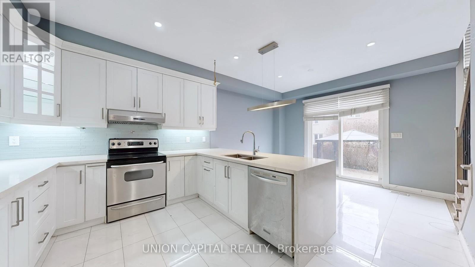 120 Elliottglen Drive, Ajax, Ontario  L1Z 0G9 - Photo 11 - E12042171