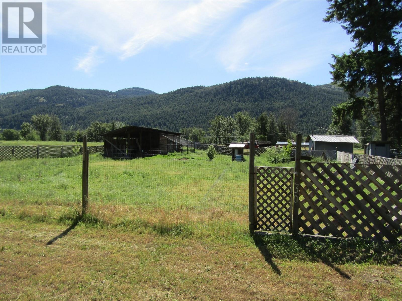 3260 Christian Valley Road, Westbridge, British Columbia  V0H 1Y0 - Photo 5 - 10340627