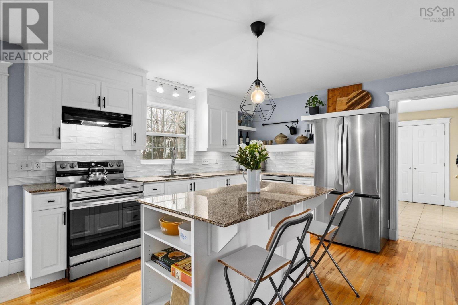 51 Sussex Drive, Stillwater Lake, Nova Scotia  B3Z 1N4 - Photo 8 - 202505989