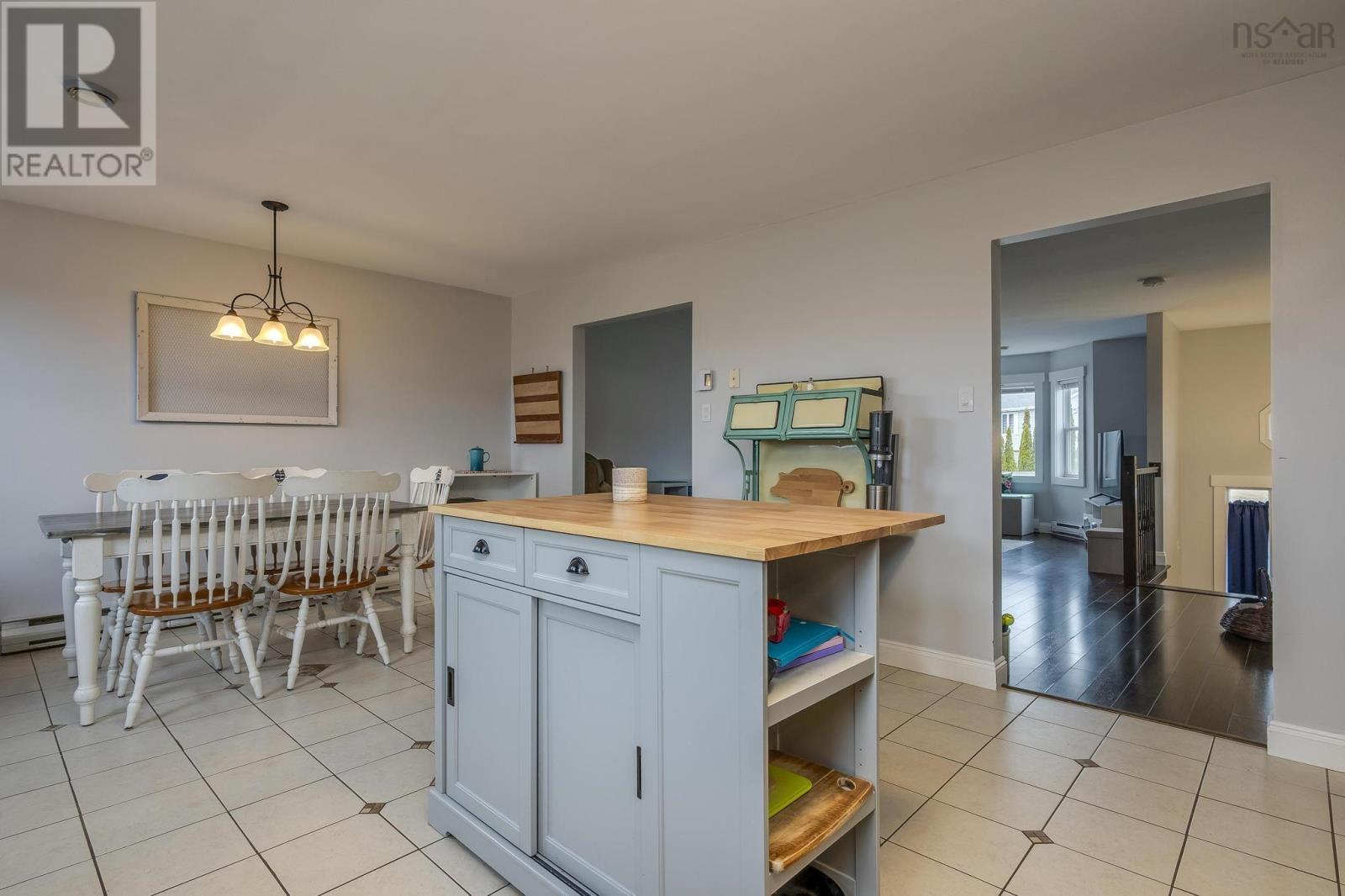 291 Charles Road, Timberlea, Nova Scotia  B3T 1N6 - Photo 10 - 202505993