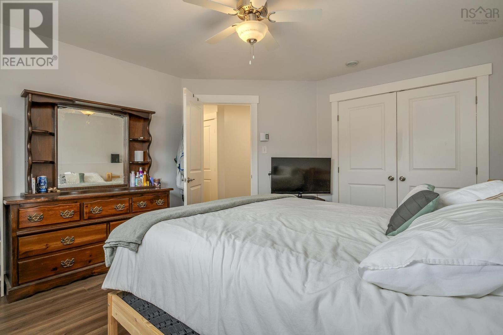 291 Charles Road, Timberlea, Nova Scotia  B3T 1N6 - Photo 18 - 202505993