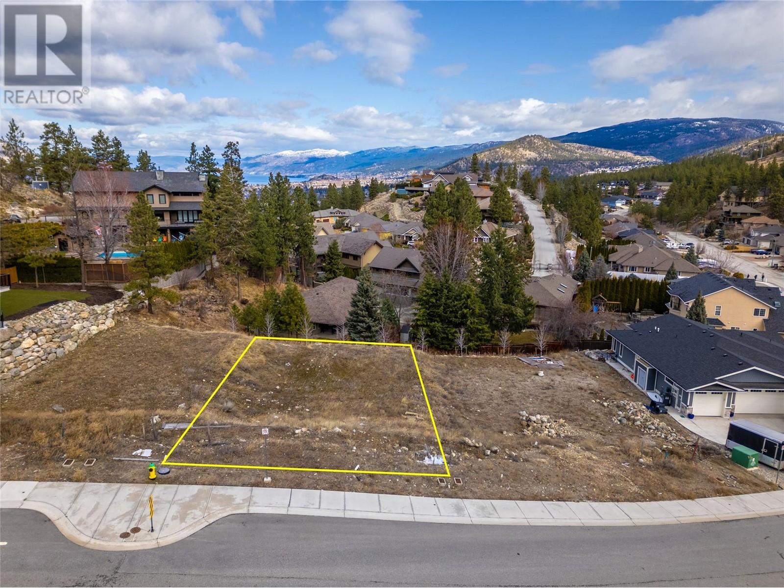 Property at 3255 Evergreen Drive image 3