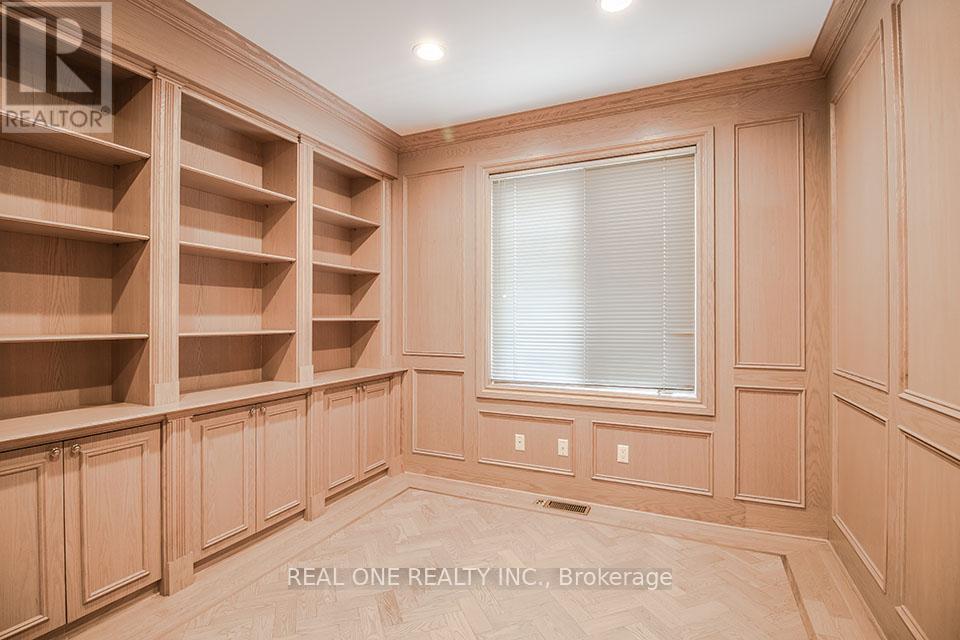 50 Yorkminster Road, Toronto, Ontario  M2P 1M3 - Photo 14 - C12045457