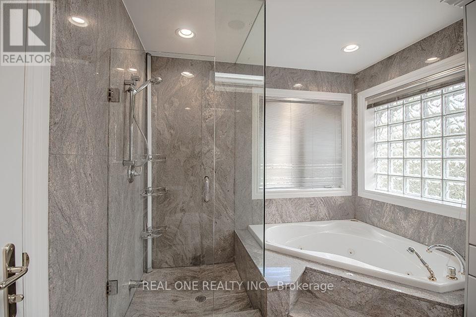 50 Yorkminster Road, Toronto, Ontario  M2P 1M3 - Photo 19 - C12045457