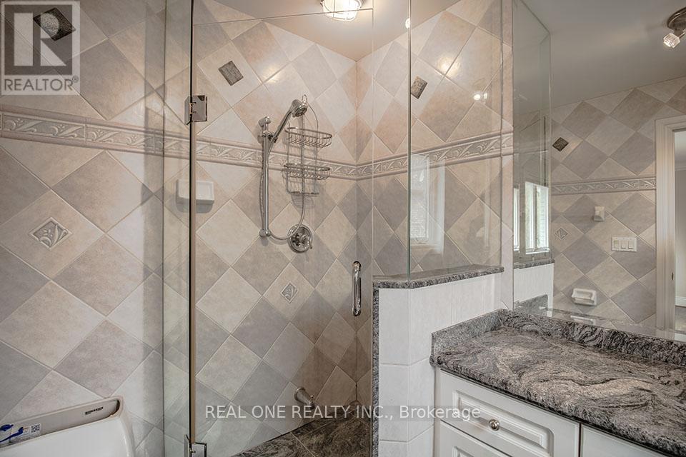 50 Yorkminster Road, Toronto, Ontario  M2P 1M3 - Photo 22 - C12045457