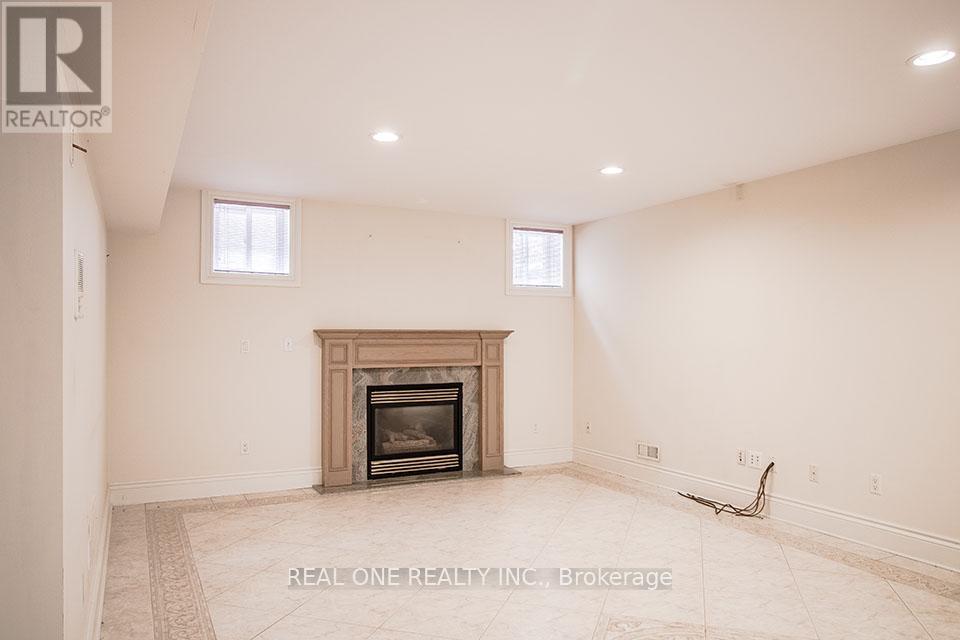 50 Yorkminster Road, Toronto, Ontario  M2P 1M3 - Photo 38 - C12045457