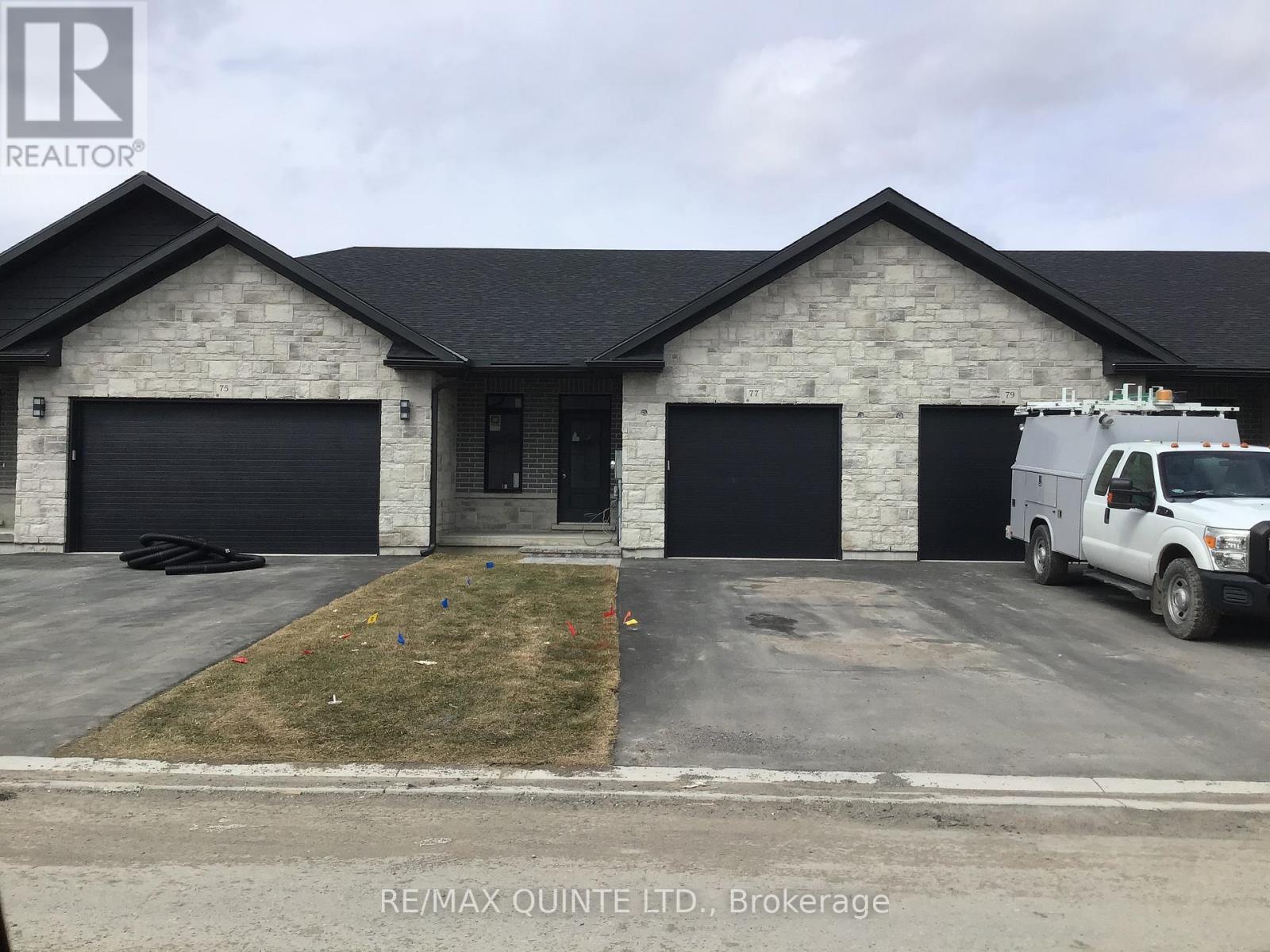 77 RAYCROFT DRIVE, Belleville, Ontario