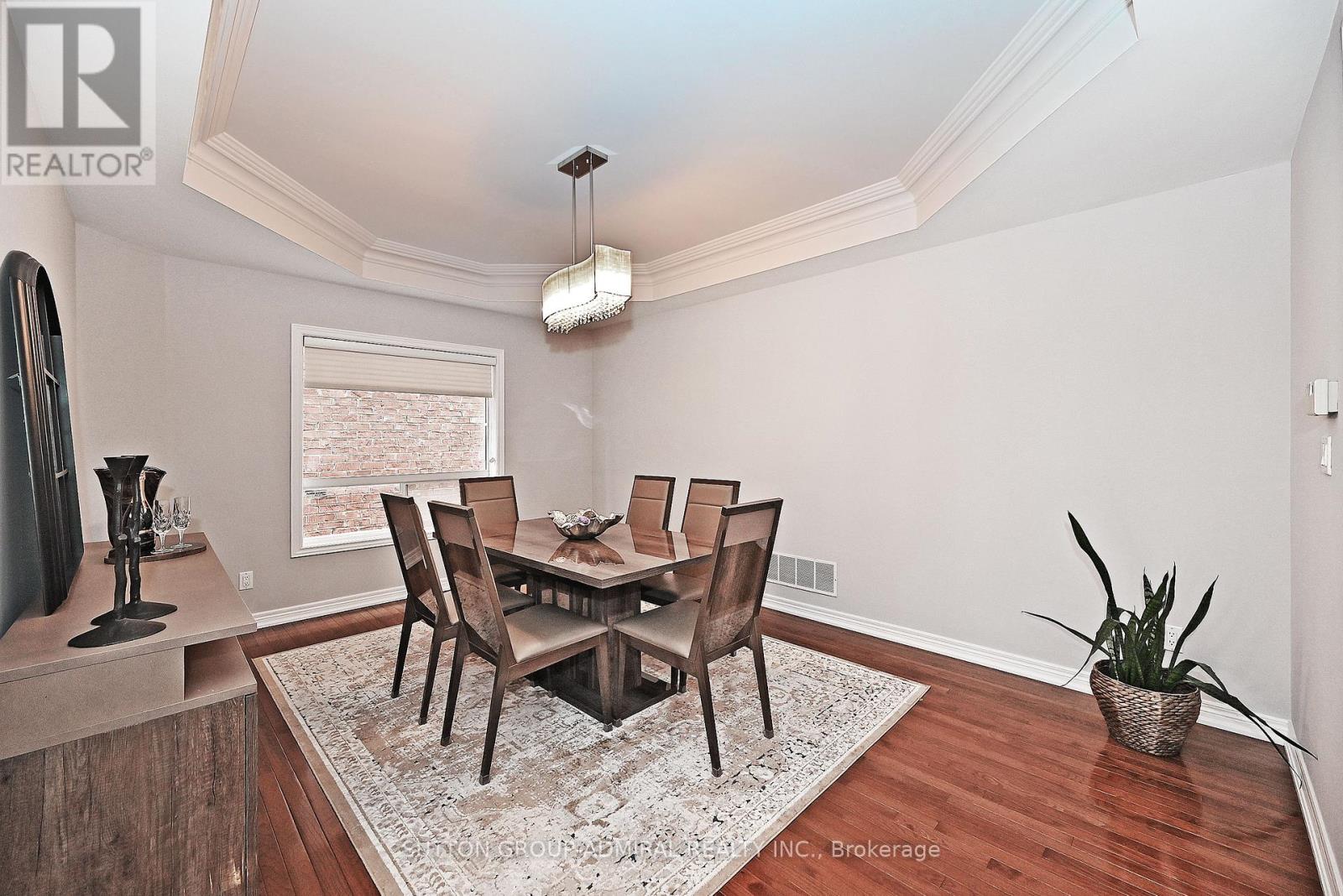 Property at 32 SEABREEZE AVENUE image 5