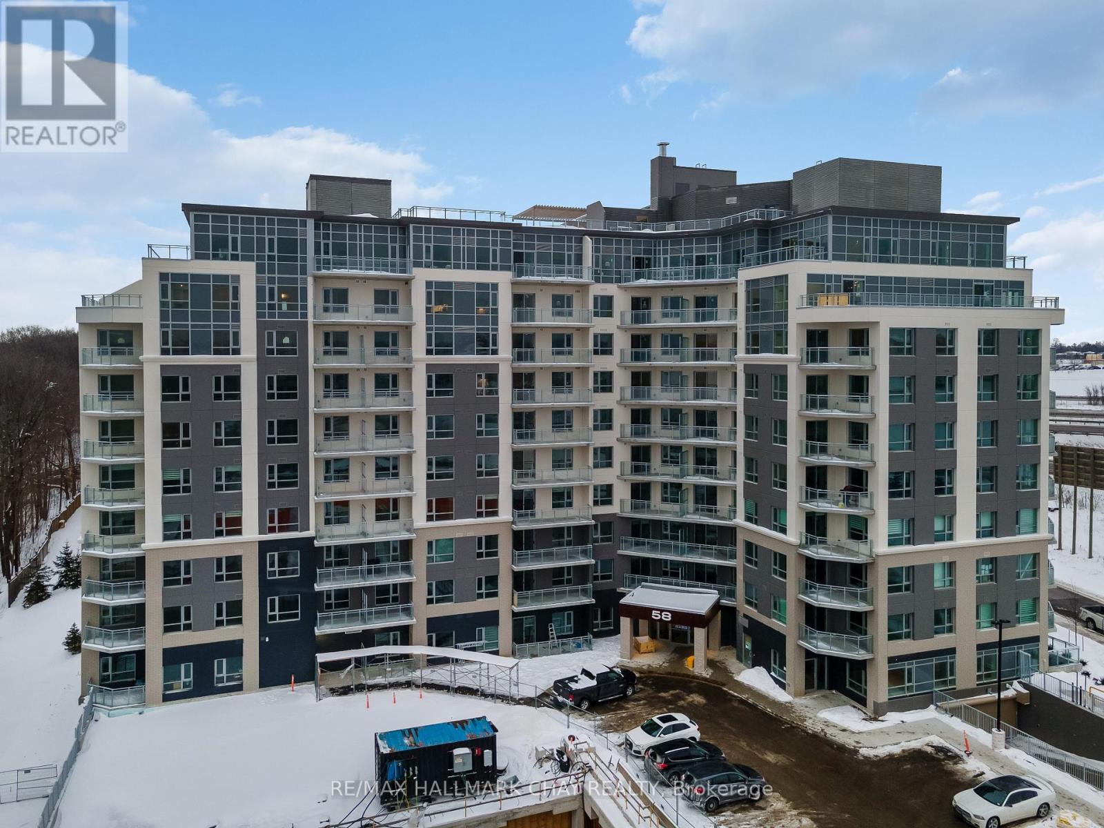 Property at 101 - 58 LAKESIDE TERRACE image 1