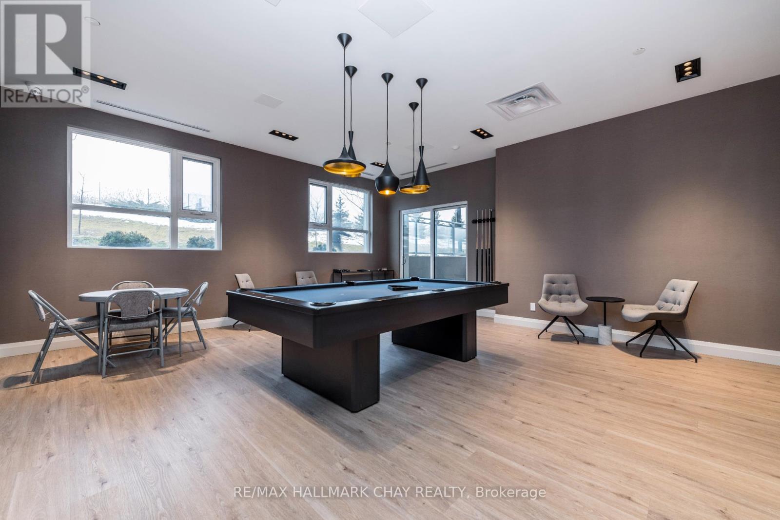 Property at 101 - 58 LAKESIDE TERRACE image 4