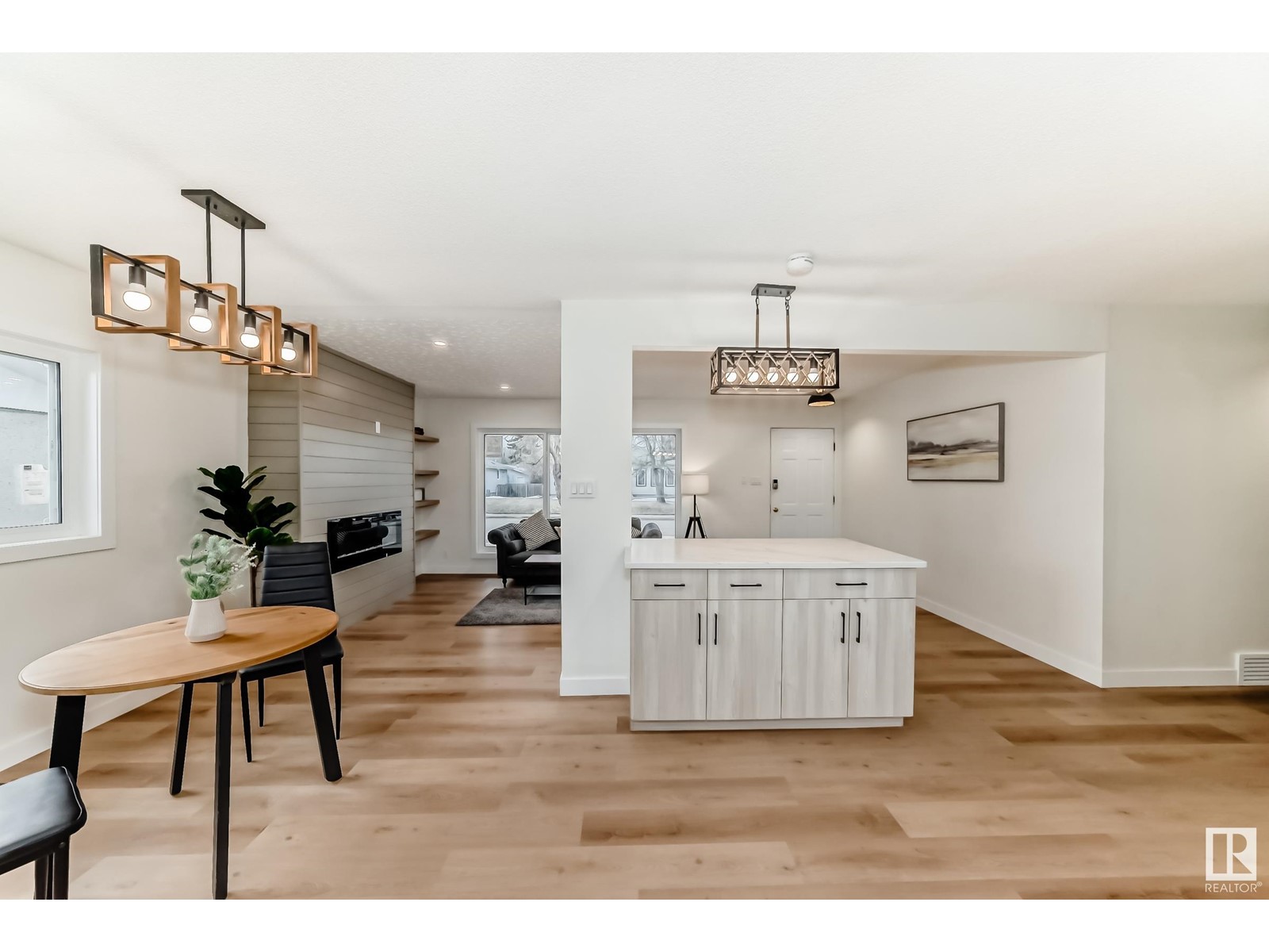 Property at 15022 86 AV NW image 1