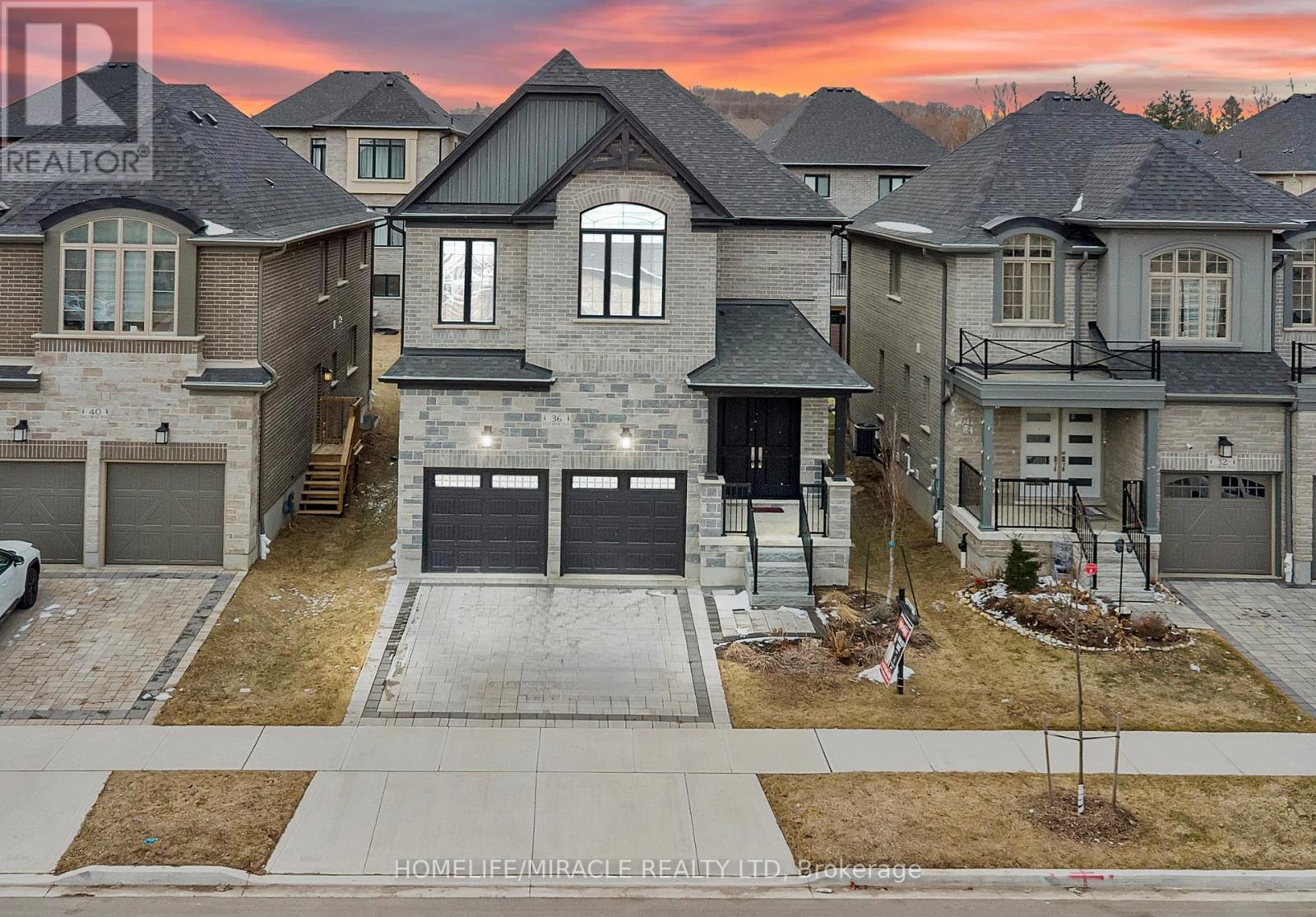 Property at 36 HOLLYBROOK TRAIL image 1