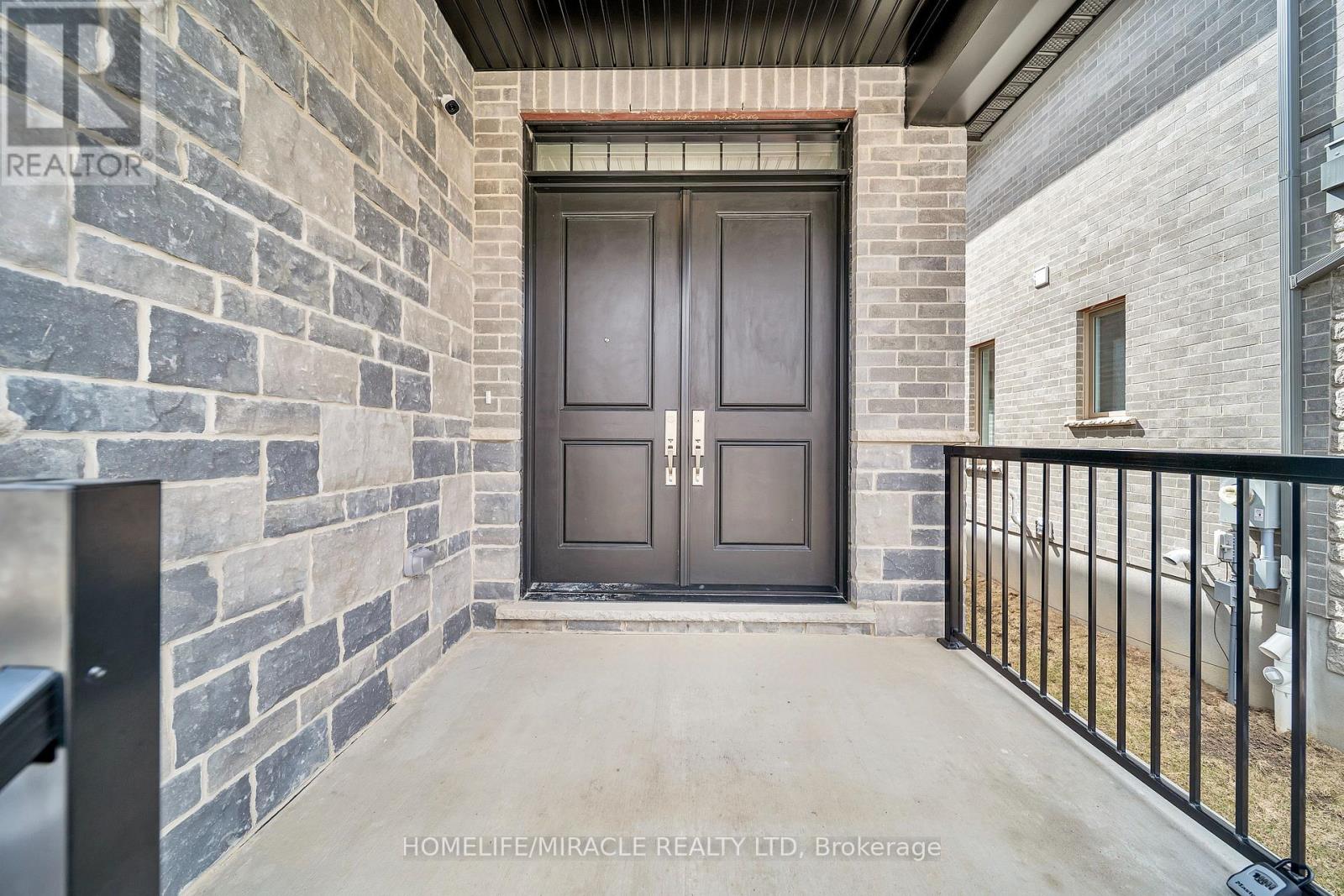 Property at 36 HOLLYBROOK TRAIL image 5