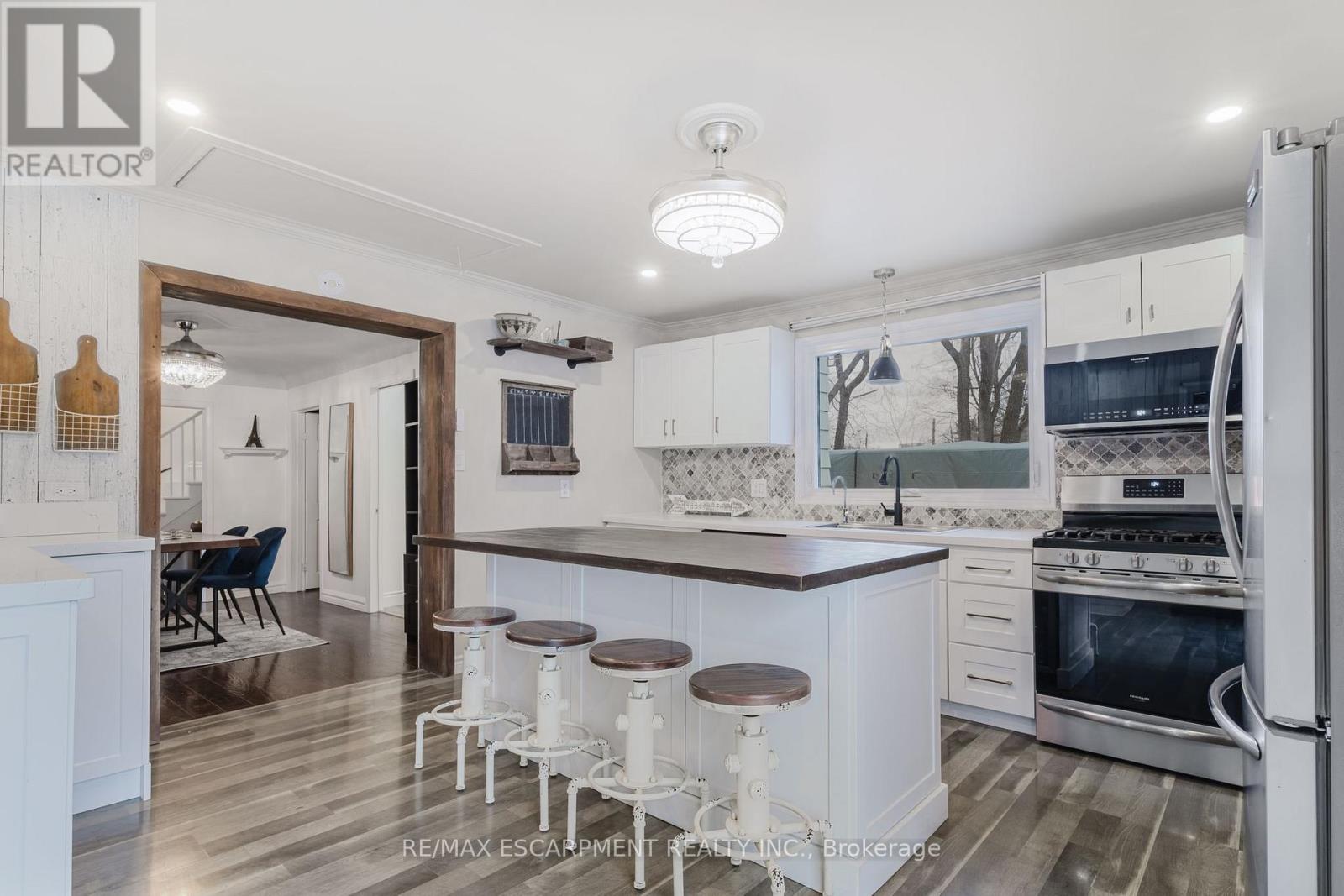 Property at 1578 BROCK ROAD image 4